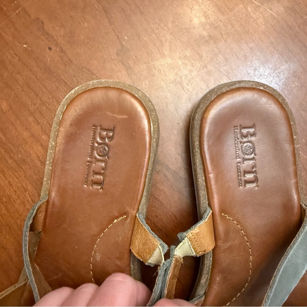 Women’s Born Leather Sandals with Brown and gray Straps size 9 - Picture 4 of 8
